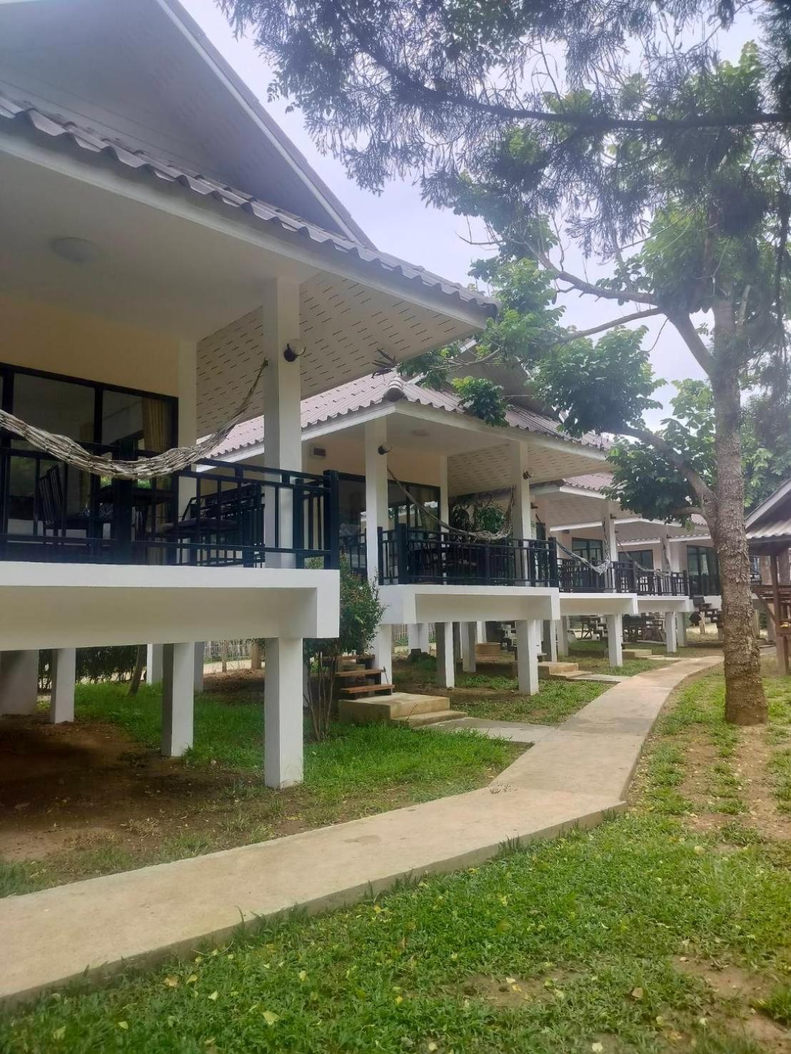 Family Hut Pai Hotel Exterior foto