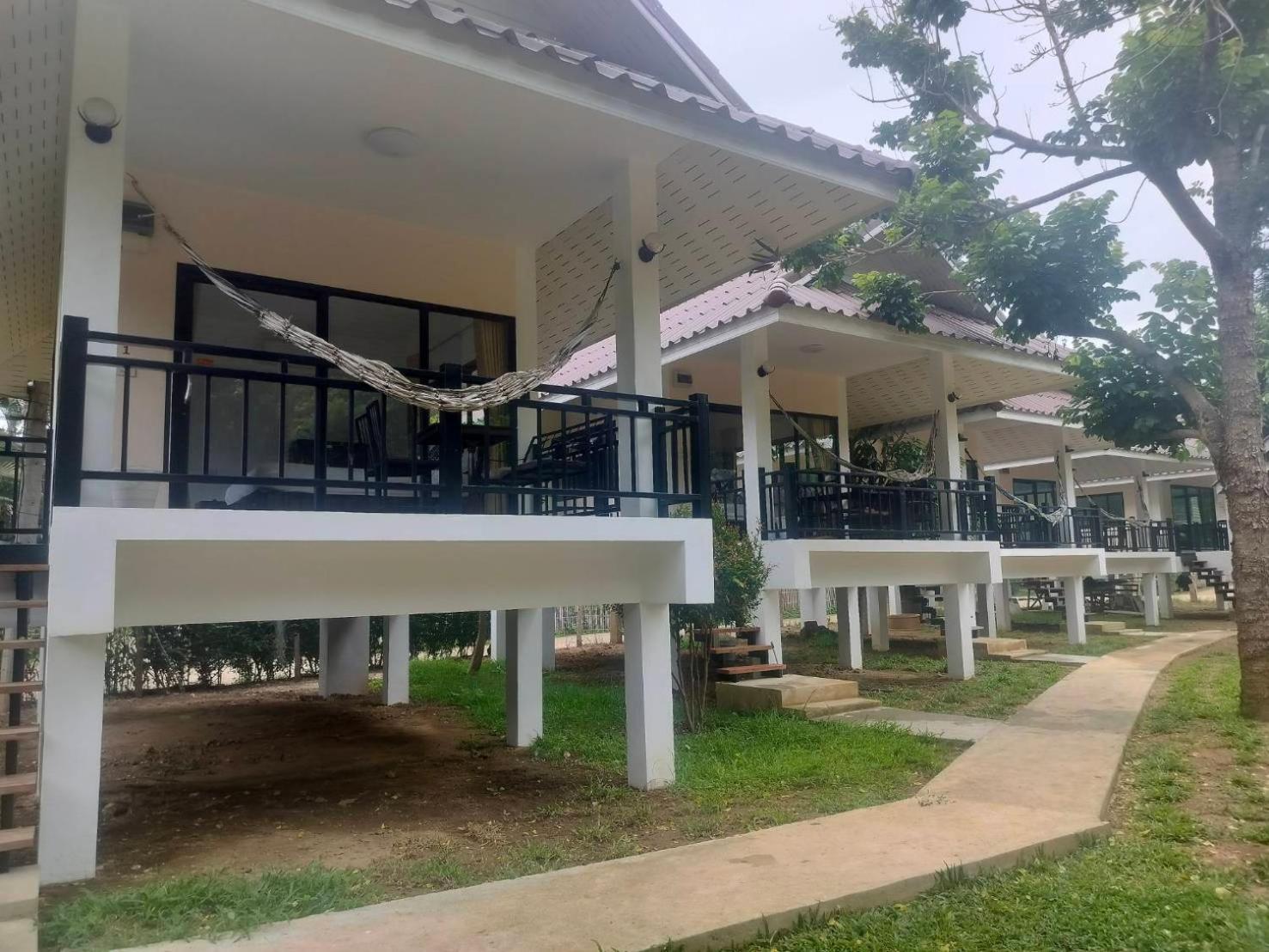 Family Hut Pai Hotel Exterior foto