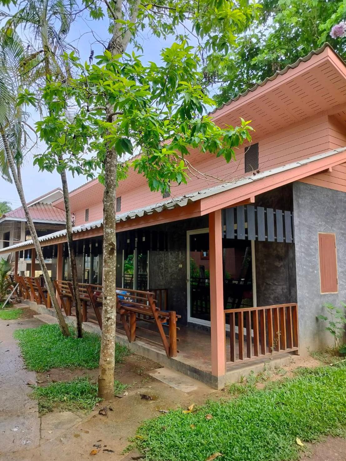 Family Hut Pai Hotel Exterior foto