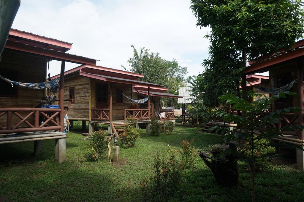 Family Hut Pai Hotel Exterior foto