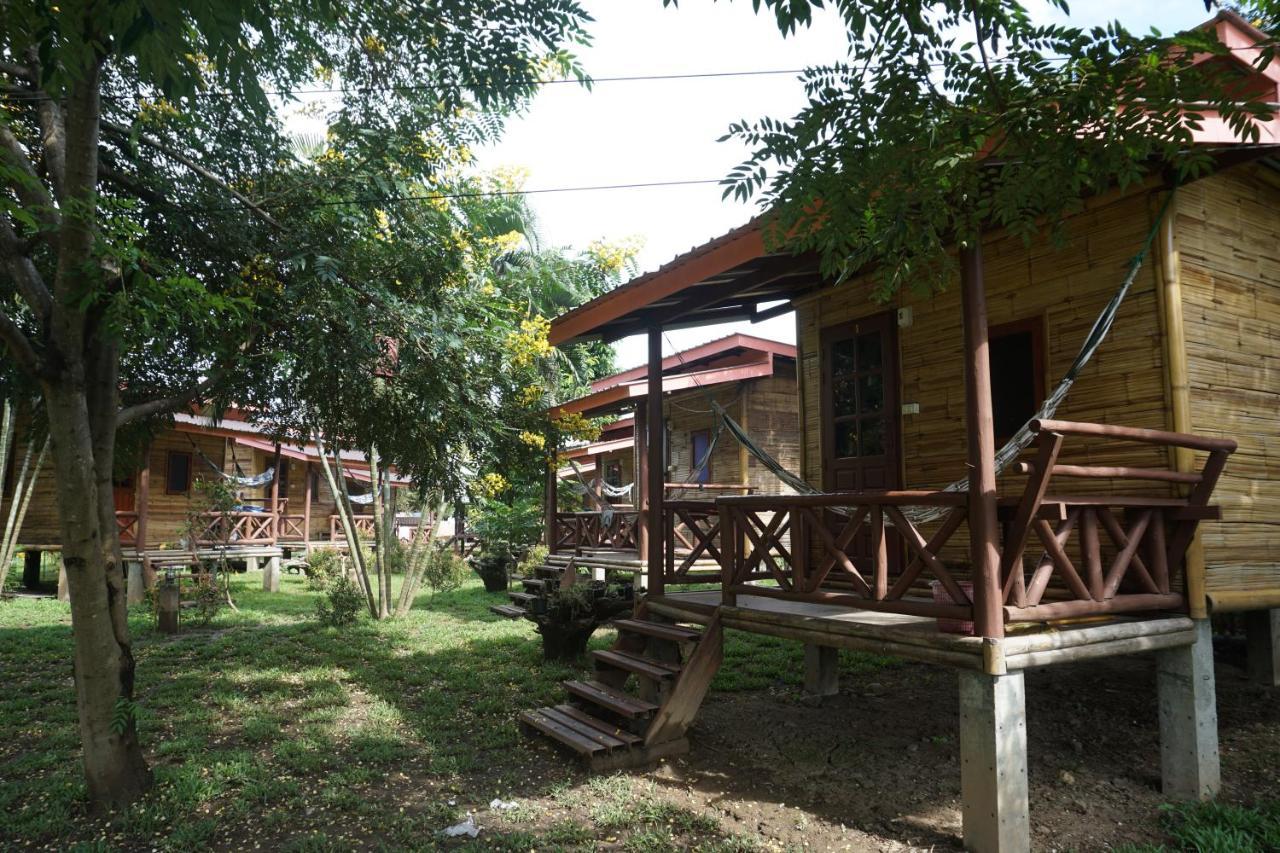 Family Hut Pai Hotel Exterior foto