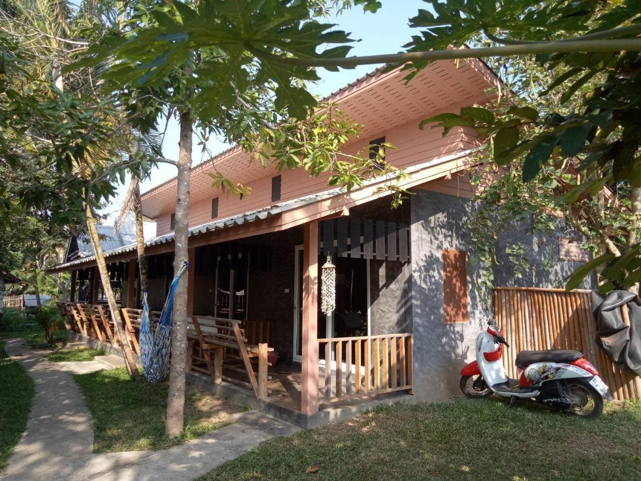 Family Hut Pai Hotel Exterior foto